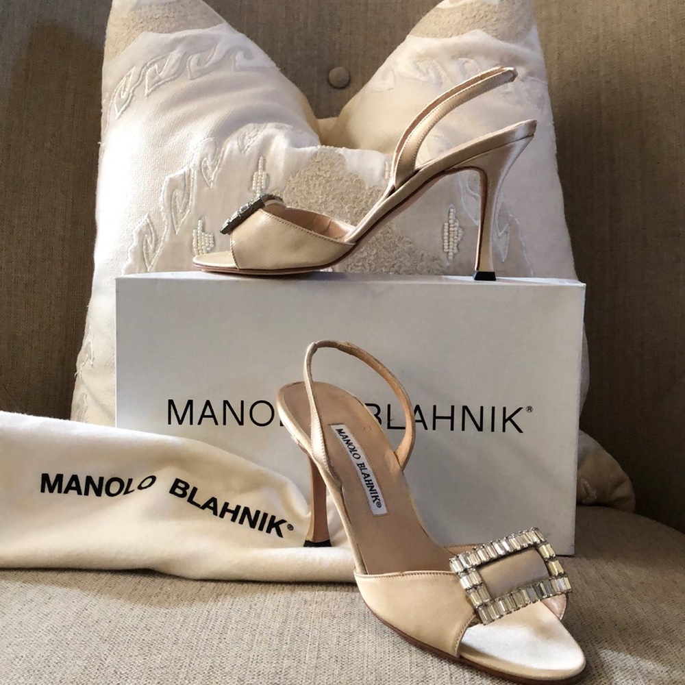 Rare Manolo Blahnik Champagne Pentalasli 6B